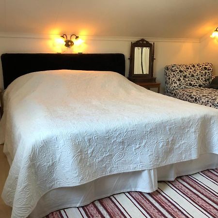Villa Utanfoer Oernskoeldsvik, Hoega Kusten Esterno foto