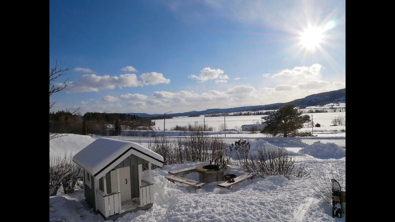 Villa Utanfoer Oernskoeldsvik, Hoega Kusten Esterno foto