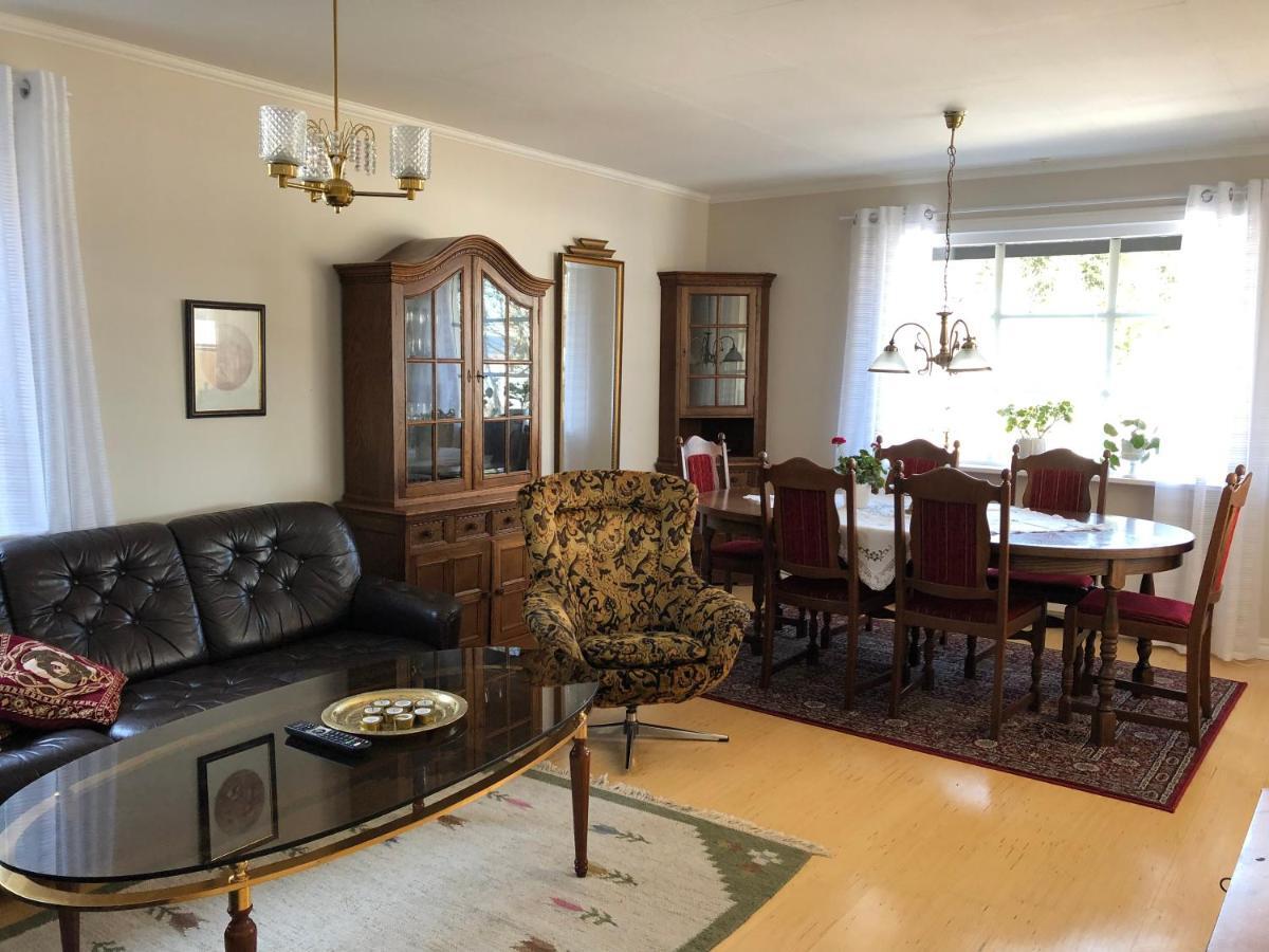 Villa Utanfoer Oernskoeldsvik, Hoega Kusten Esterno foto
